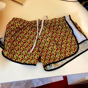 Woman’s bucc-ees shorts